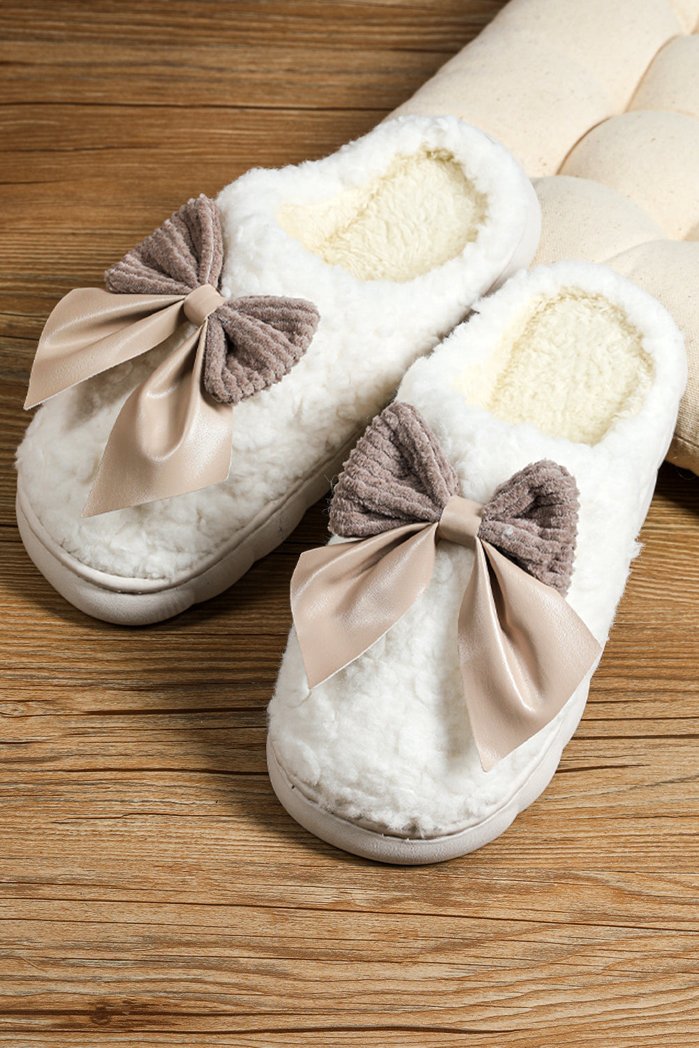 White Bowknot Plush Winter Slippers